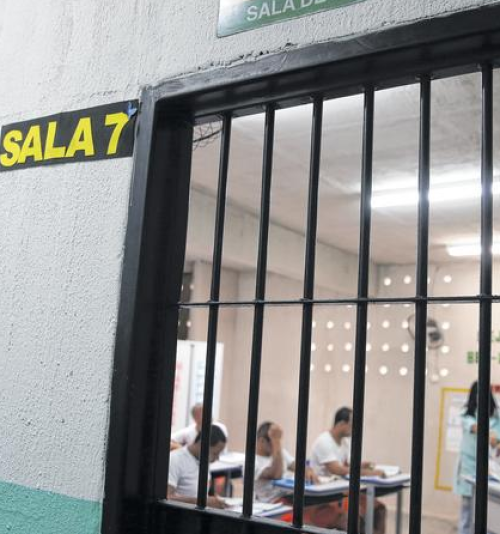 EDUCAÇÃO EM UNIDADES PRISIONAIS EDUCAÇÃO EM UNIDADES PRISIONAIS